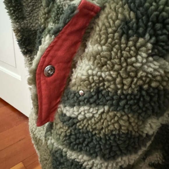 J. Crew Snap Collar Sherpa Fleece Sweatshirt in Camo - Picture 4 of 6